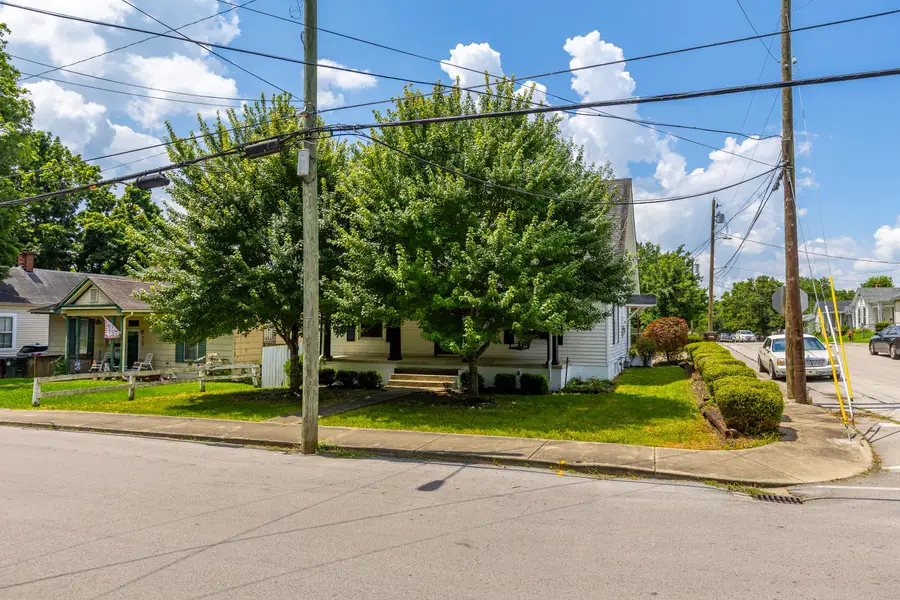 323 W 2nd Street, Paris, KY 40361 - #3
