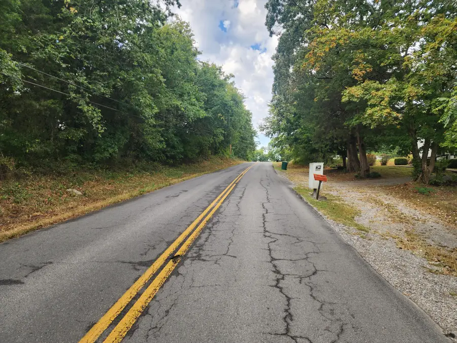 6670 Newstead Road, Hopkinsville, KY 42240 - #2