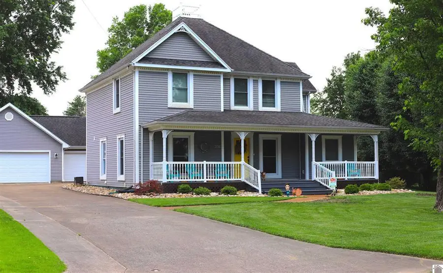 304 Canterbury Drive, Mayfield, KY 42066 - #2