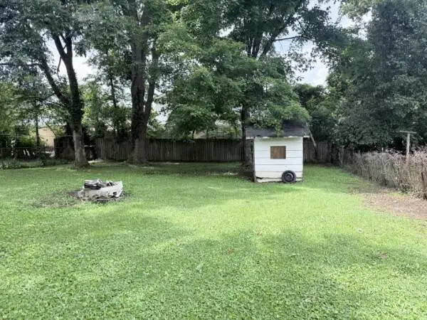 105 N Fowler Avenue, Hopkinsville, KY 42240 - #2