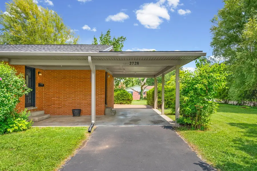 2728 Clinton Circle, Hopkinsville, KY 42240 - #3