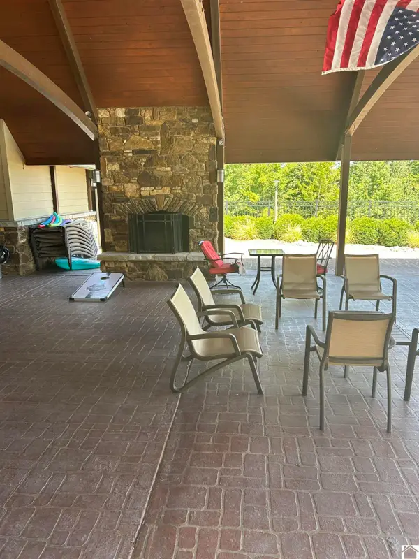 143 Trails End Lane, Murray, KY 42071