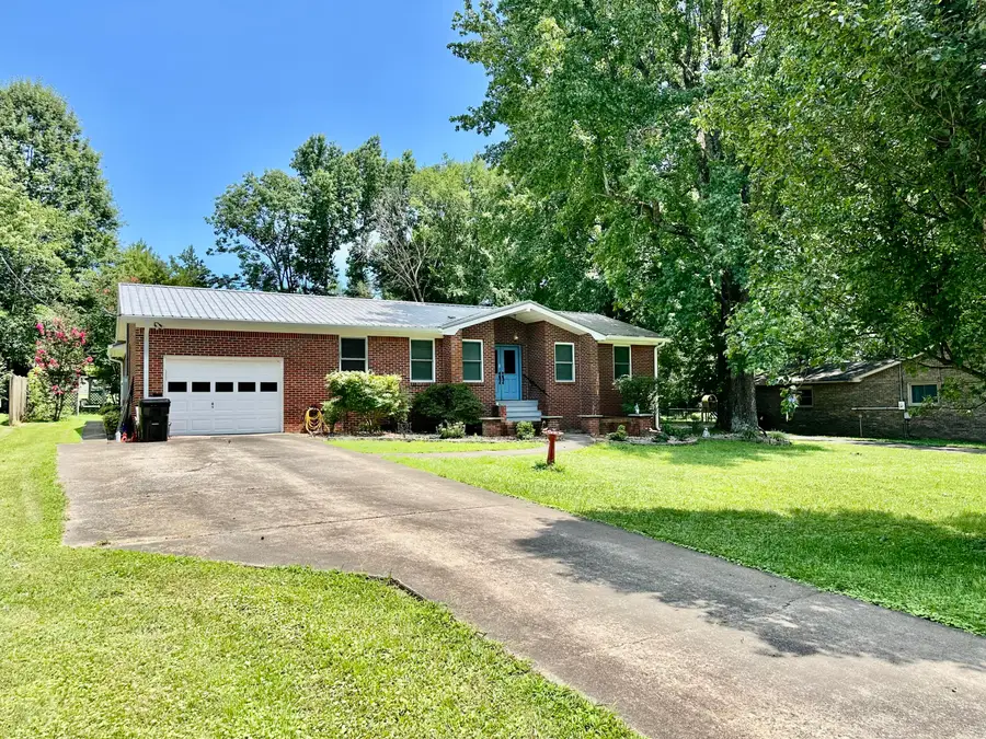 52 S Nottingham Lane, Murray, KY 42071 - #2