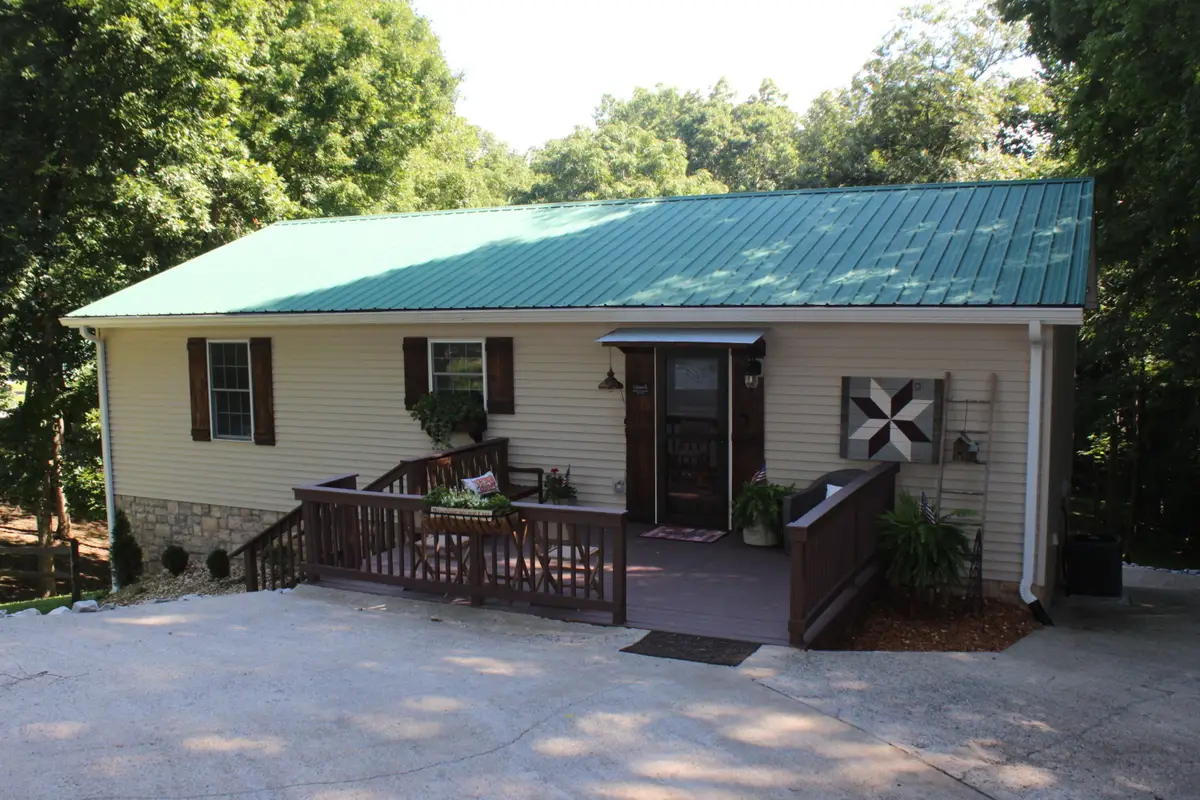 798 Wheaton Way, Eddyville, KY 42038 - #1