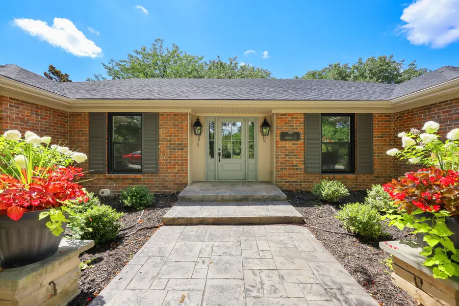 883 Edgewater Drive, Lexington, KY 40502 - #2