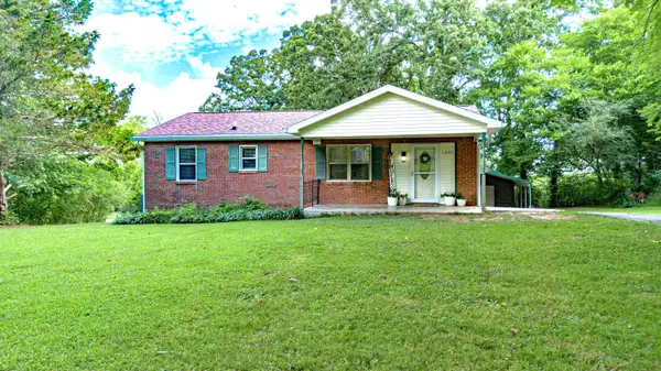 1001 Oak Grove Circle, Benton, KY 42025