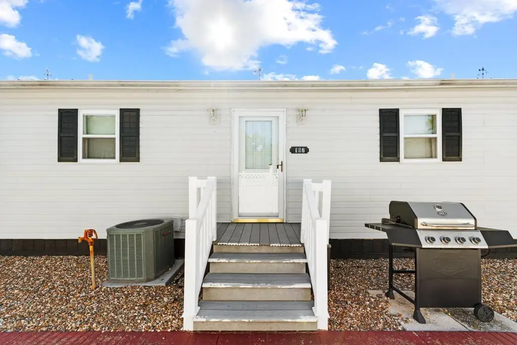 107 Green Turtle Bay Drive, Grand Rivers, KY 42045 - #1