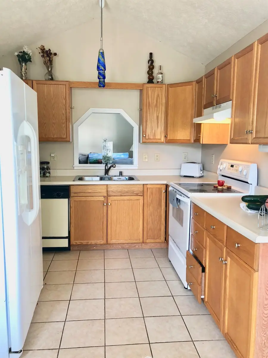 1025 Elizabeth Drive, Richmond, KY 40475 - #3
