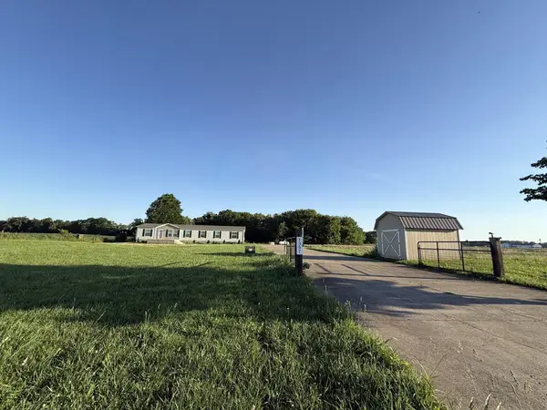 1397 Watts Road, Trenton, KY 42286