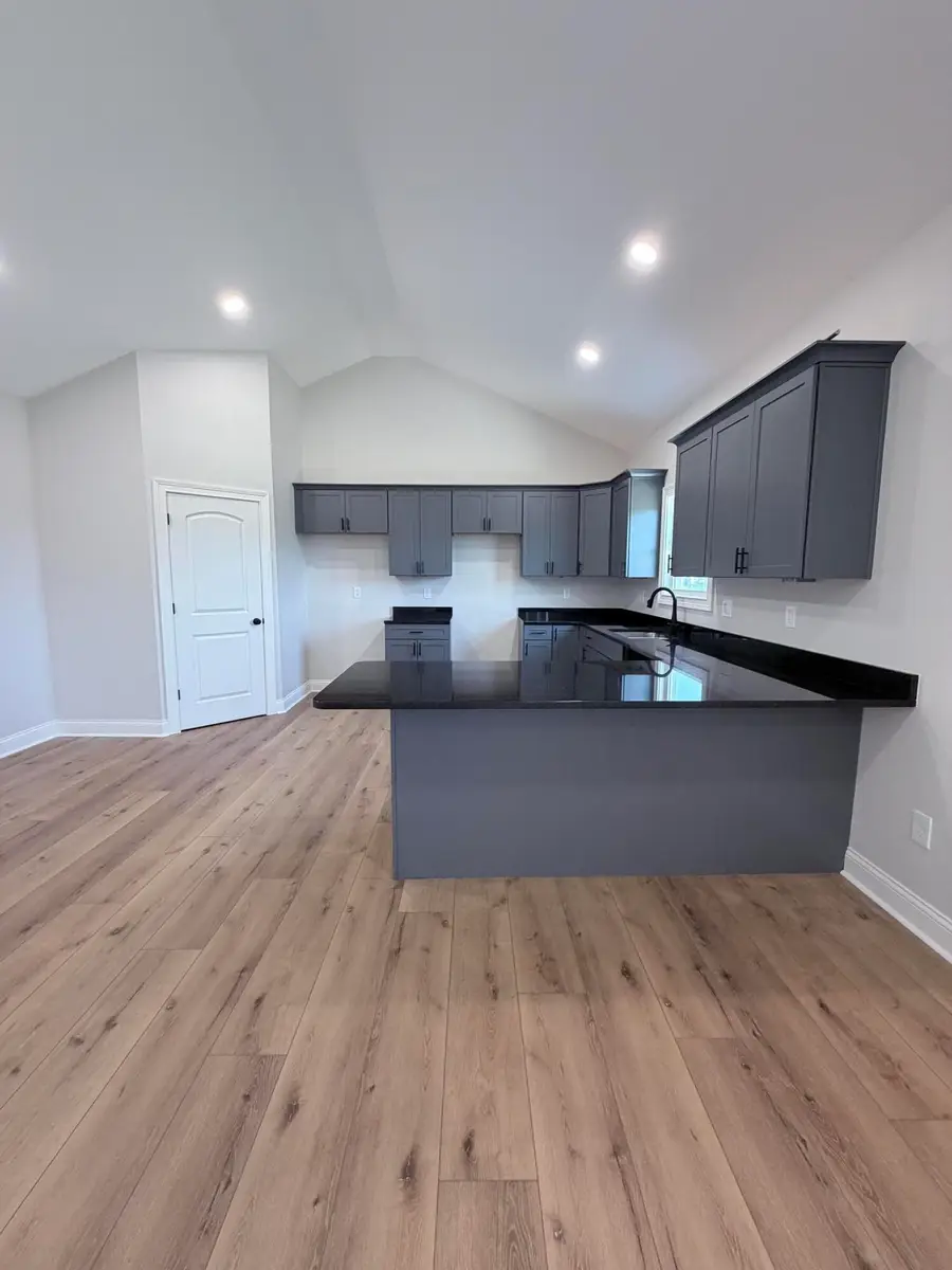 103 Linzi Way, Paris, KY 40361 - #2
