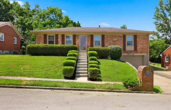 1736 Gleneagles Drive, Lexington, KY 40505
