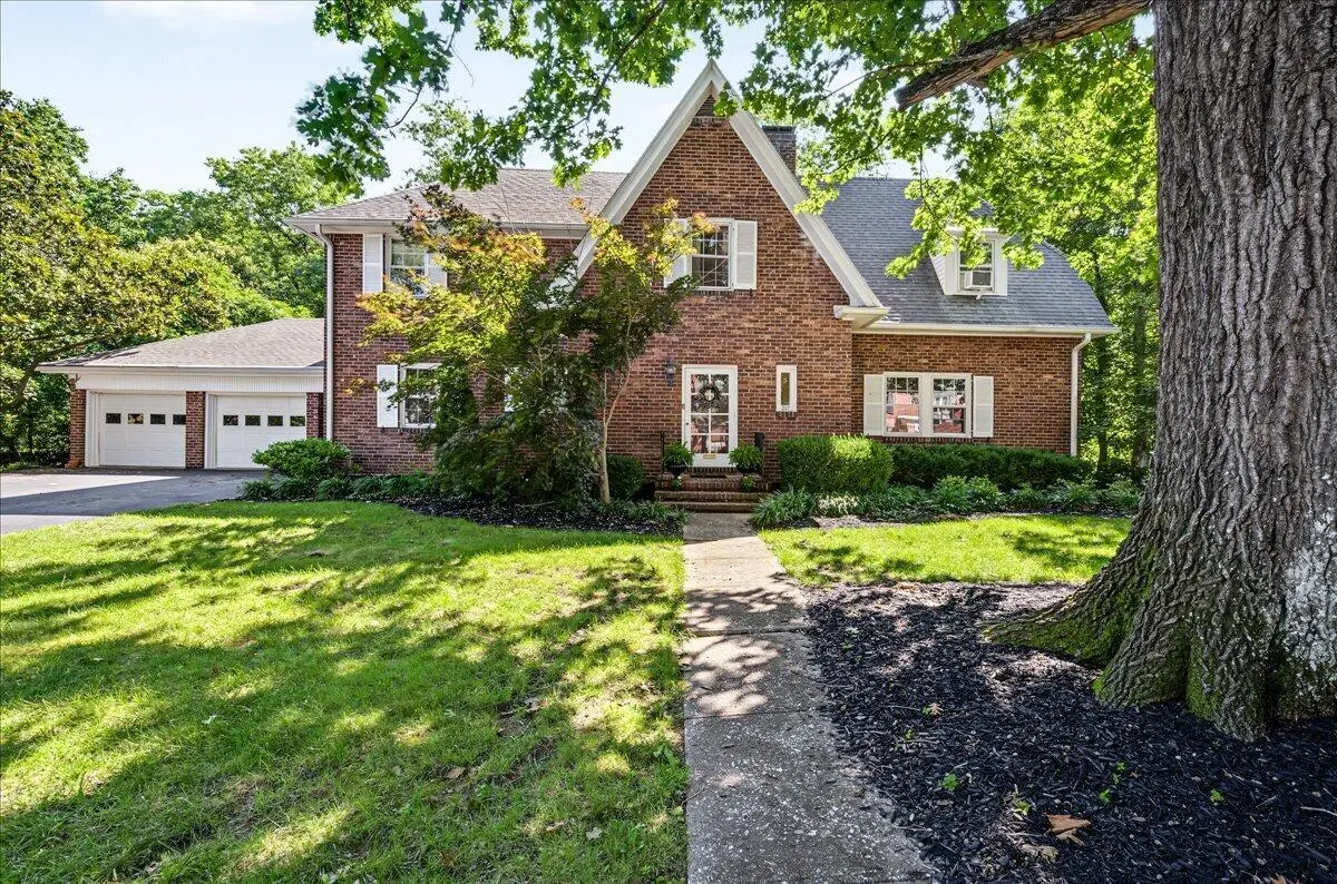 207 Paul Sawyier Drive, Frankfort, KY 40601 - #1