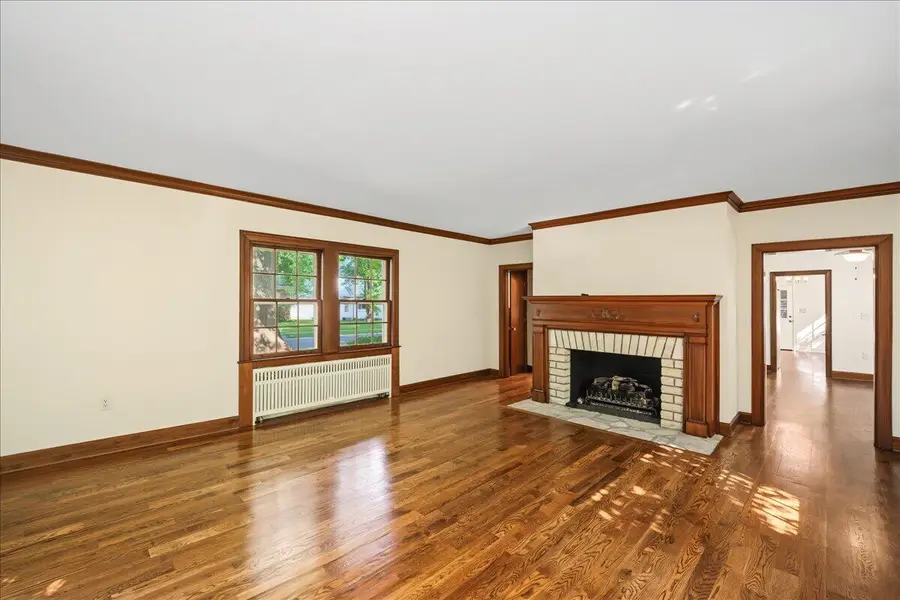 207 Paul Sawyier Drive, Frankfort, KY 40601 - #3