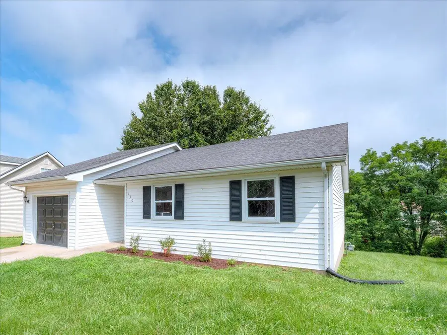 230 Donalynn Drive, Frankfort, KY 40601 - #2