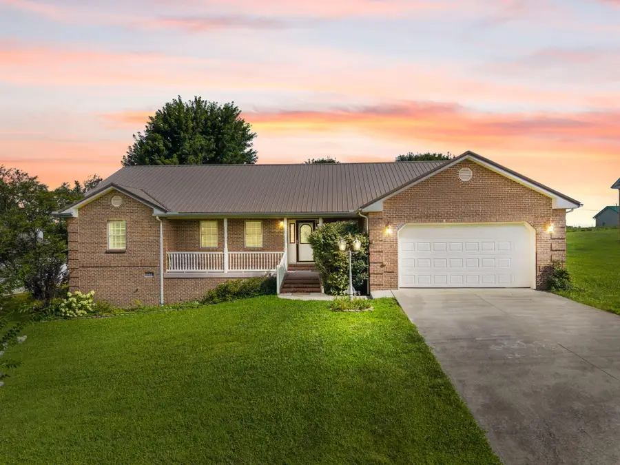 85 E Cherry Drive, Science Hill, KY 42553 - #2