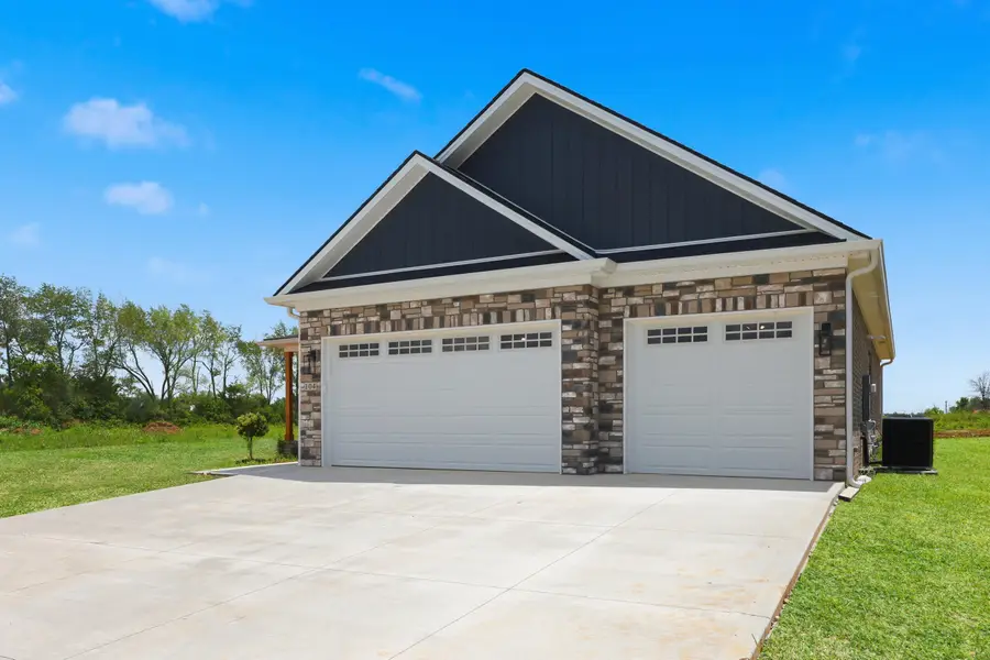 104 Madison Avenue, Nicholasville, KY 40356 - #3