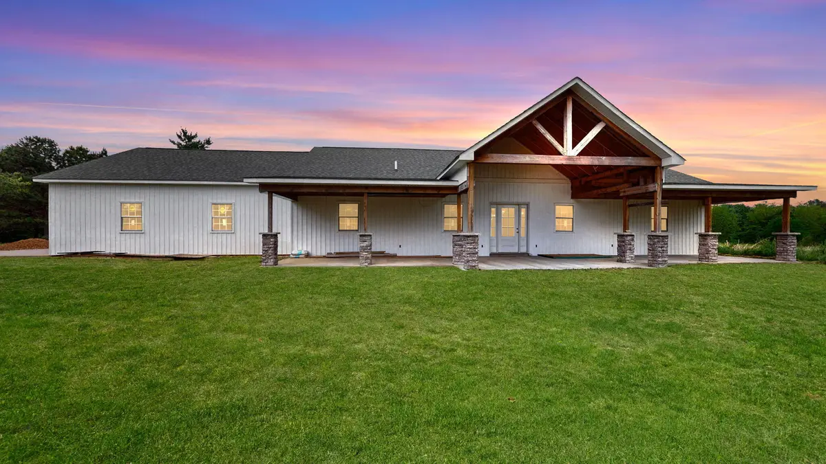 226 226 Douglas Rd Road, Murray, KY 42071 - #1