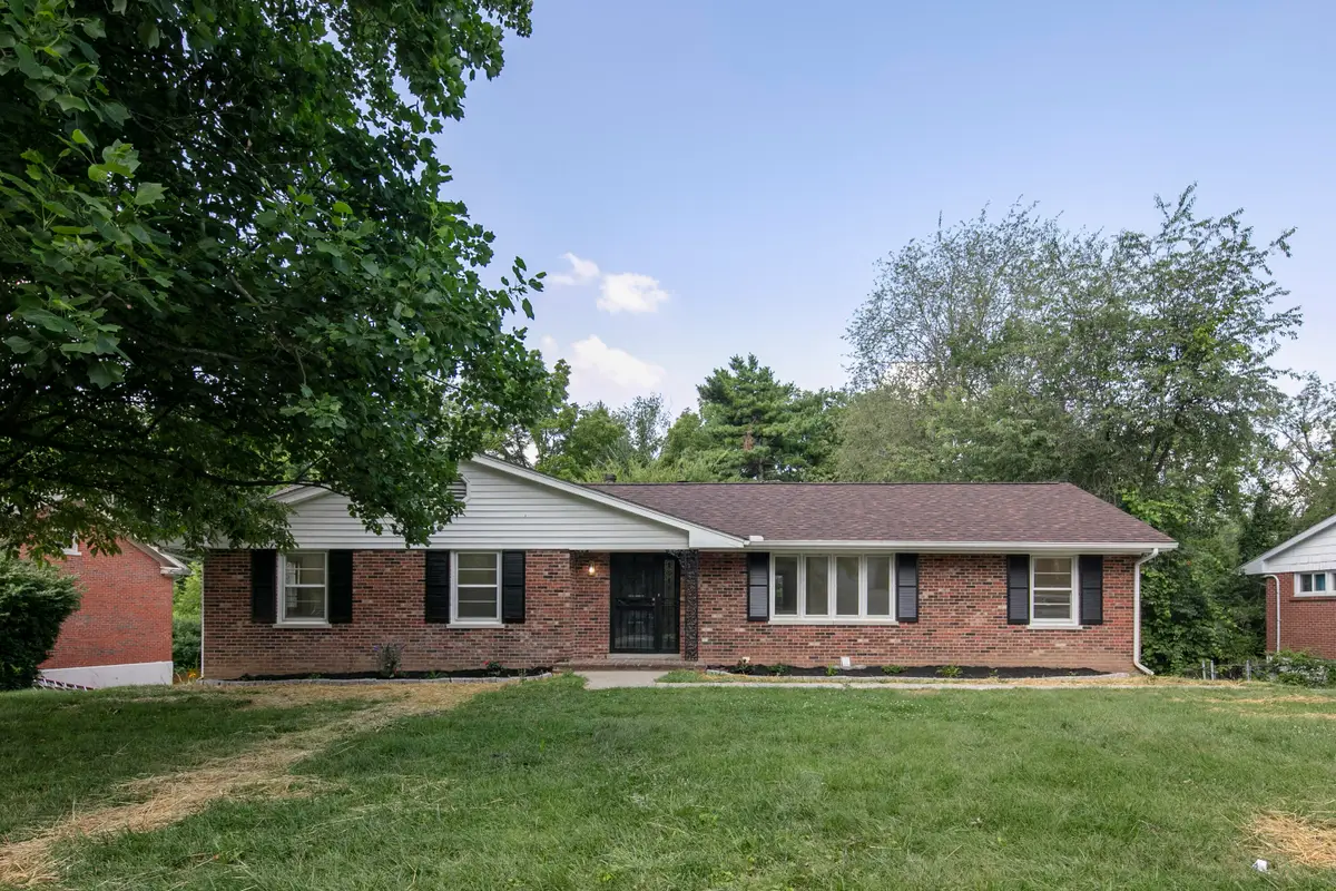 3479 Lansdowne Drive, Lexington, KY 40517 - #1