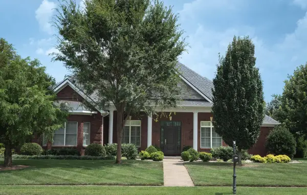 333 Foxtail Road, Versailles, KY 40383