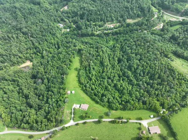 9998 Hurst School Road, McKee, KY 40447