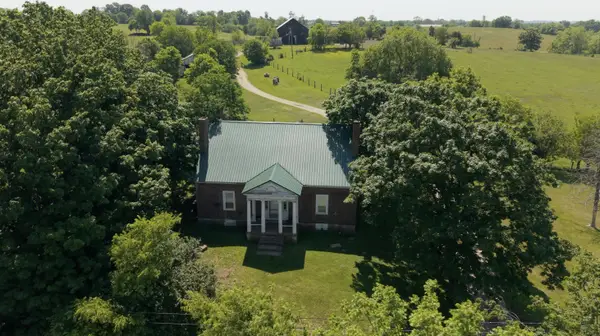 6300-A Mccowans Ferry Road, Versailles, KY 40383