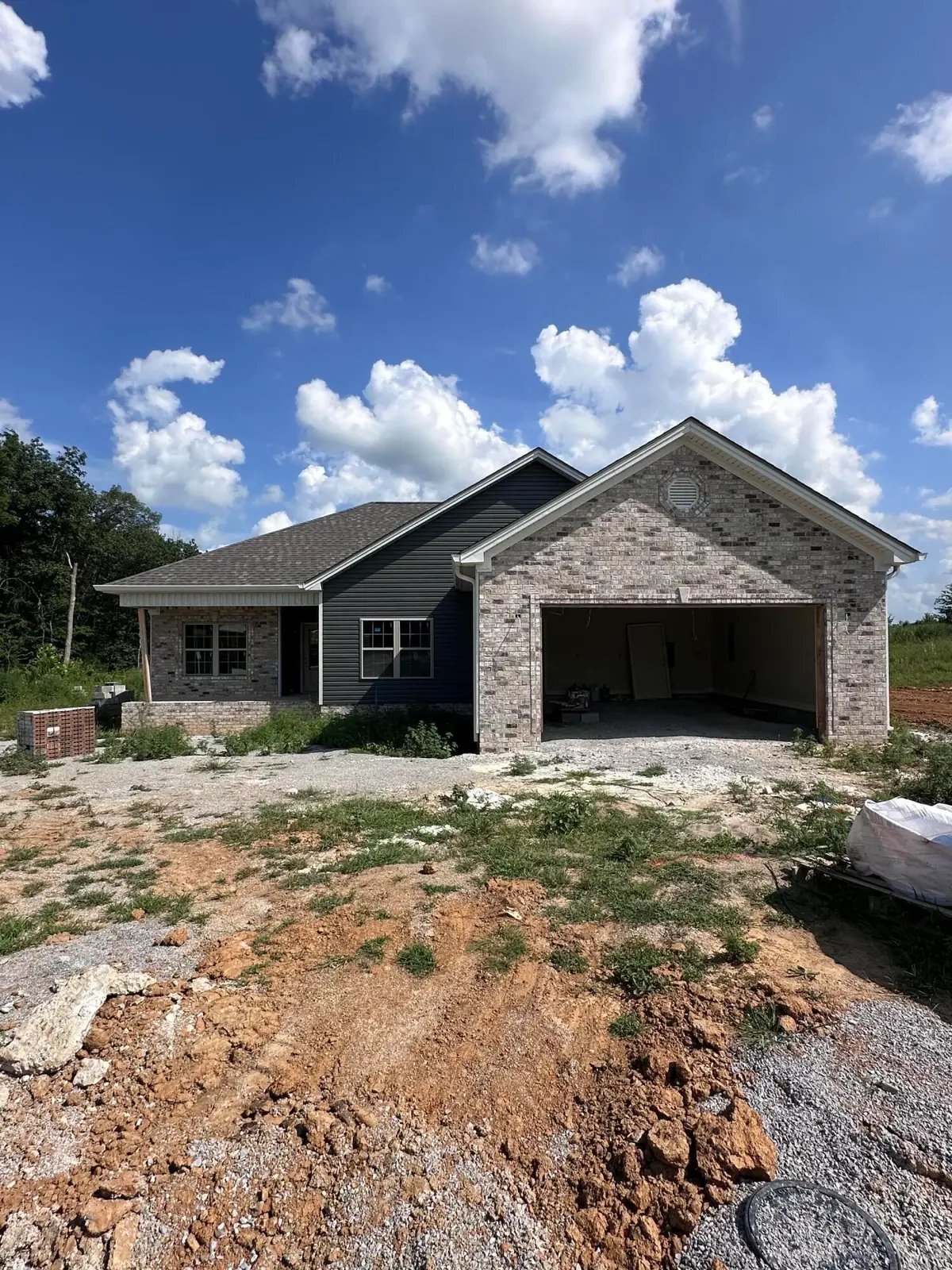 211 Bedford Court, Hopkinsville, KY 42240 - #1