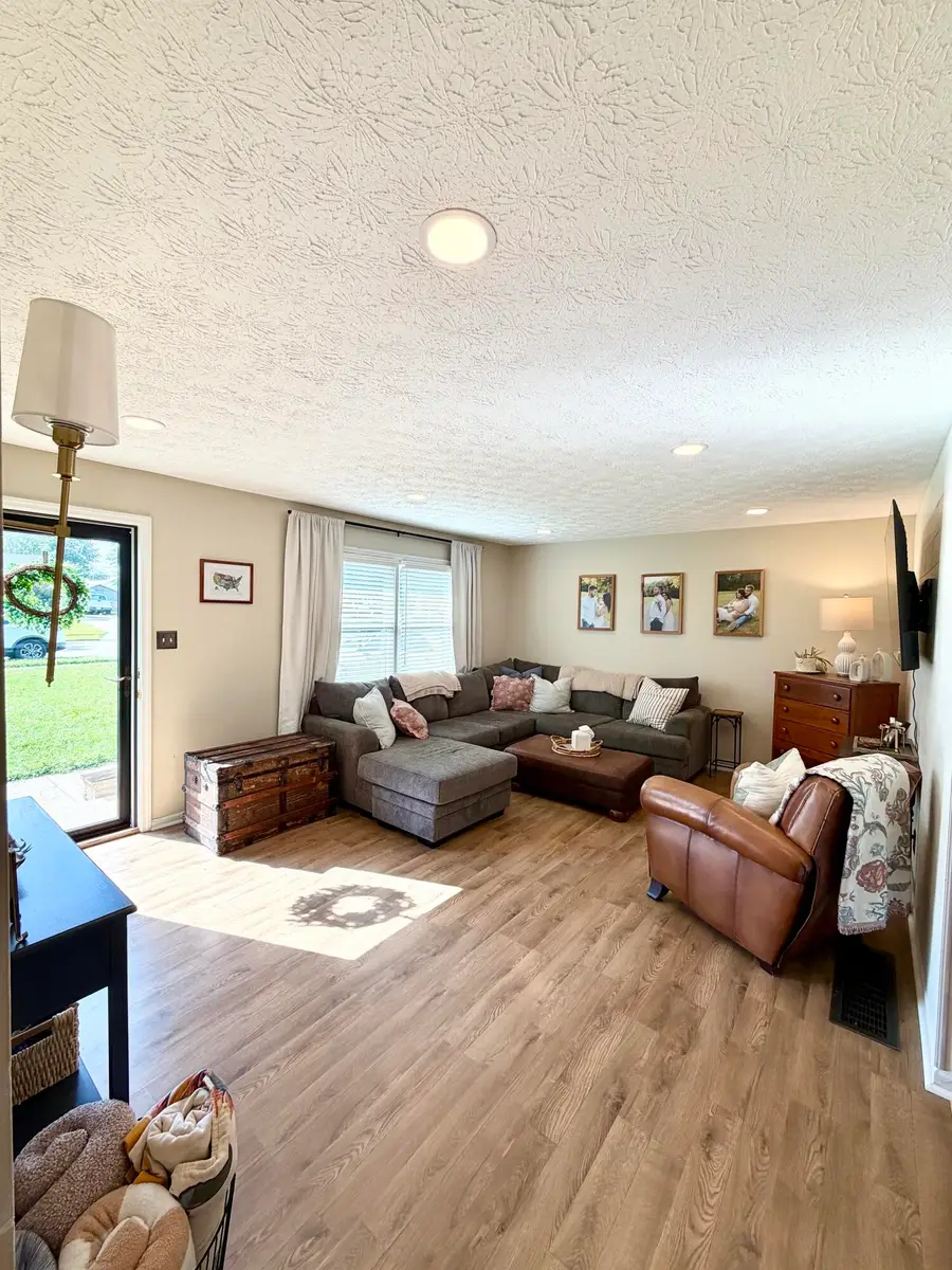 125 Oakmont Drive #125, Nicholasville, KY 40356 - #2