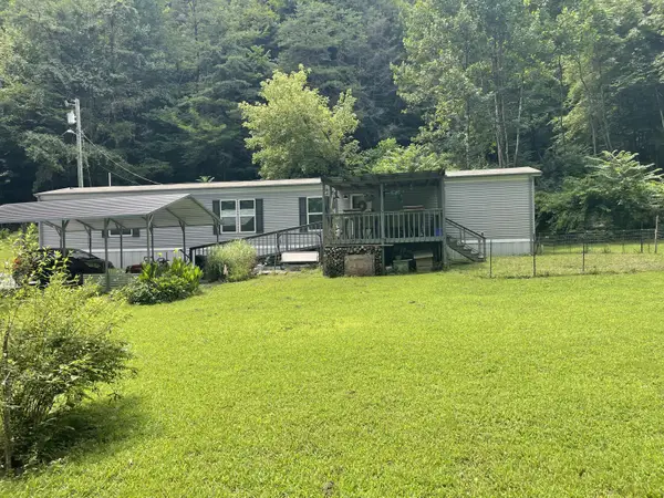 238 Coal Stone Branch Road, Miracle, KY 40856