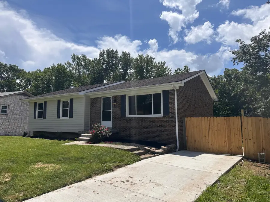 1304 Canonero Drive, Lexington, KY 40517 - #2