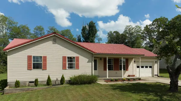 1124 Gregory Lane, Lawrenceburg, KY 40342