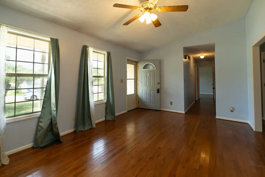 1124 Gregory Lane, Lawrenceburg, KY 40342 - #2