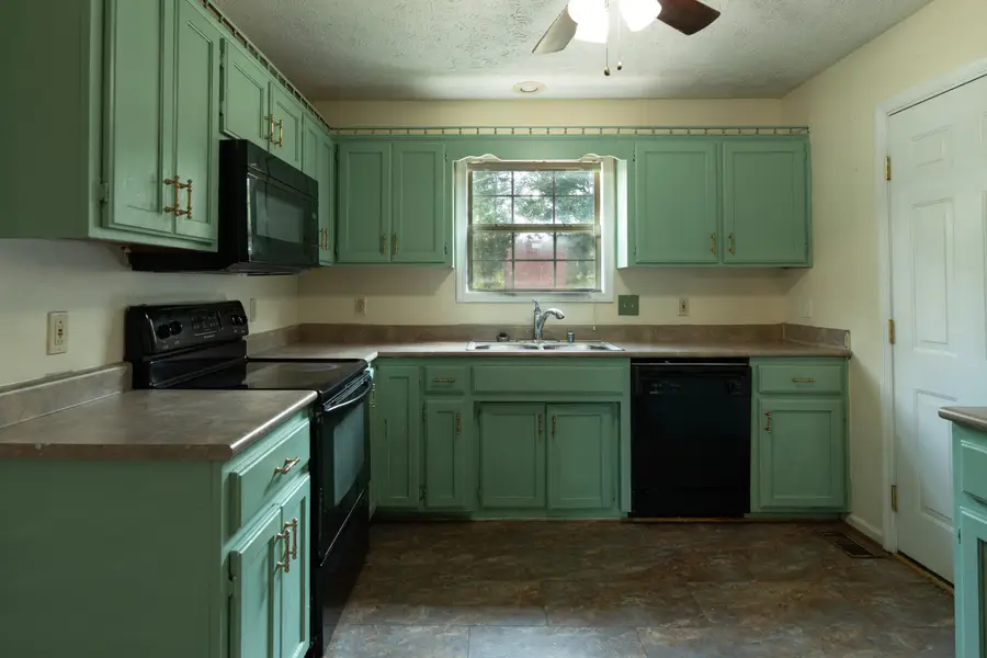 1124 Gregory Lane, Lawrenceburg, KY 40342 - #3