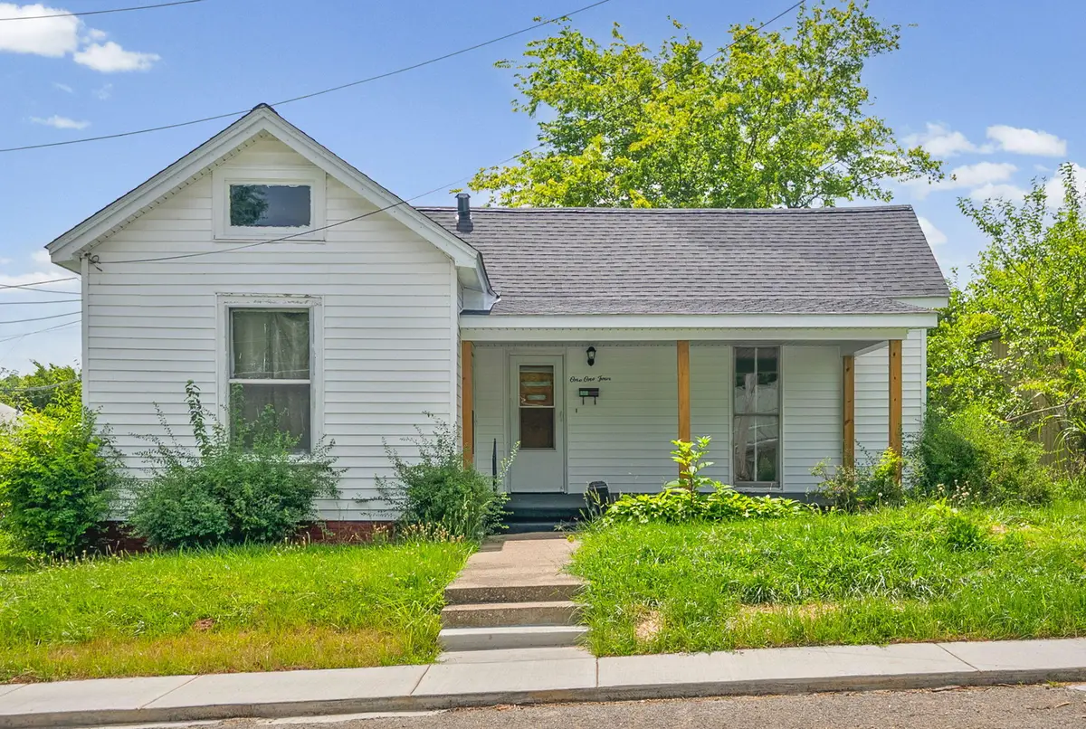 114 S Clay Street, Hopkinsville, KY 42240 - #1
