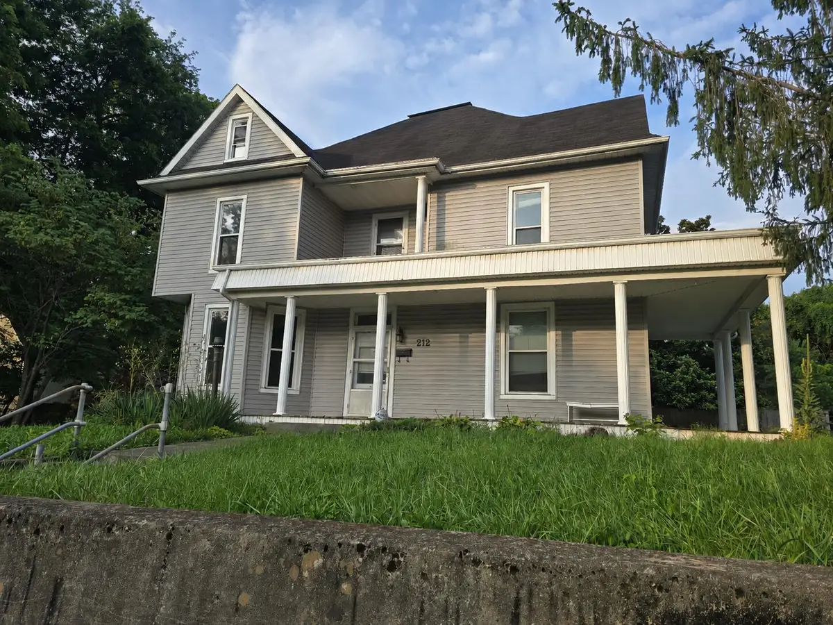 212 Michigan Avenue, Monticello, KY 42633 - #1