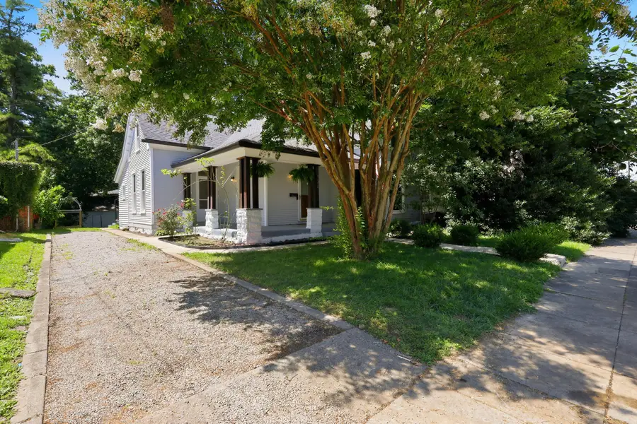 136 E Broadway Avenue, Richmond, KY 40475 - #2