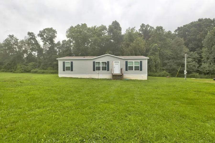 105 E Stone Road, Hillsboro, KY 41049 - #2