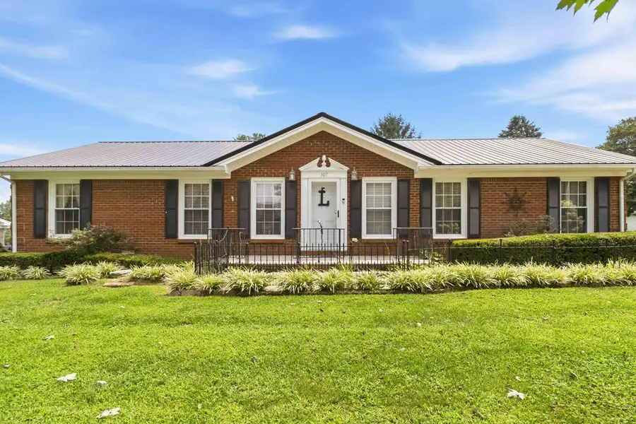 307 Dogwood Drive, Stanford, KY 40484 - #2