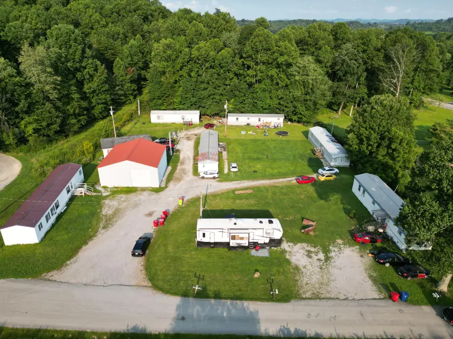 90 E Robinson Road, London, KY 40744 - #2