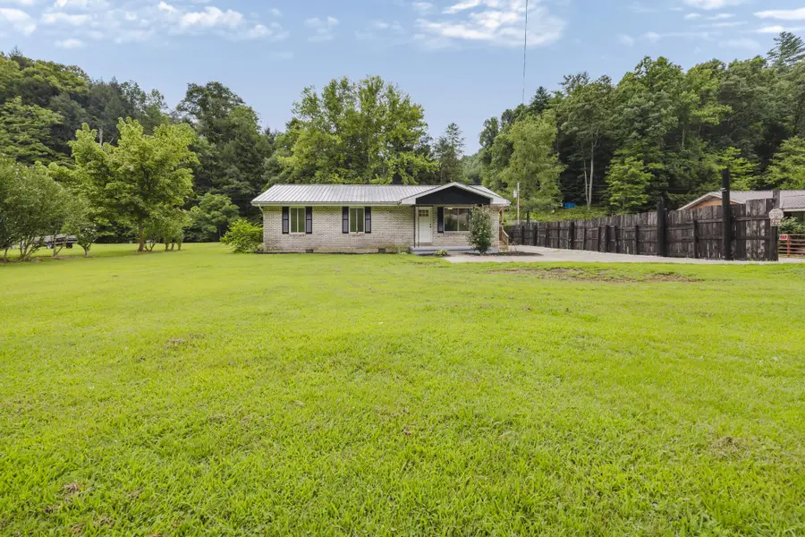 5390 Highway 191, Campton, KY 41301 - #2