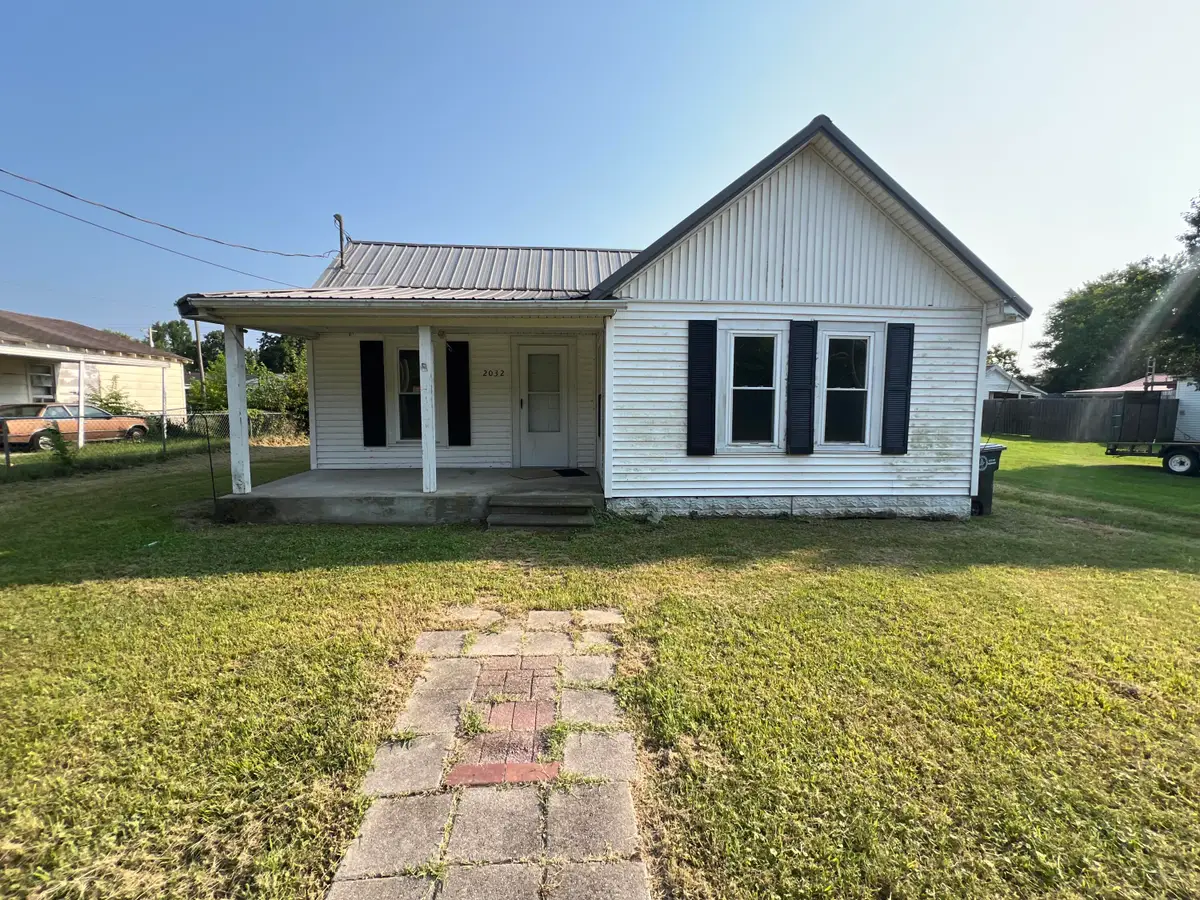 2032 Center Street, Paducah, KY 42003 - #1