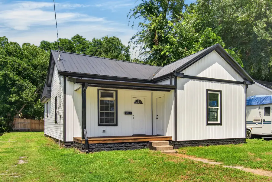 403 Locust Street, Danville, KY 40422 - #2