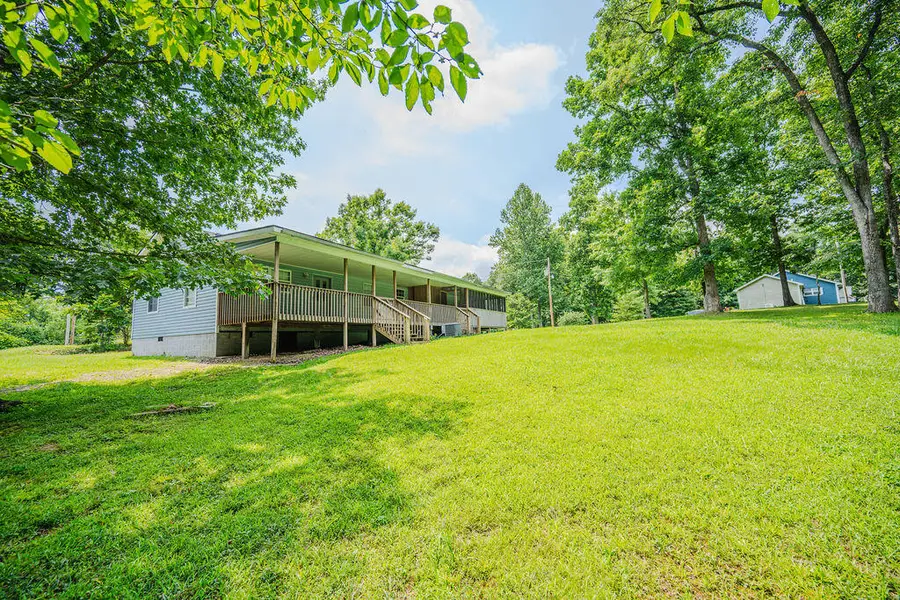 995 Cobhill Road, Irvine, KY 40336 - #2