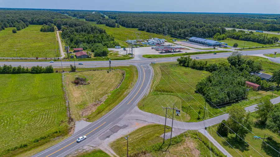 2710 Husband Road, Paducah, KY 42003 - #2
