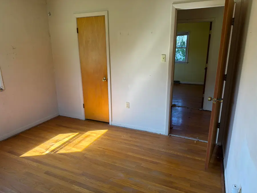 124 Kentucky Avenue, Irvine, KY 40336 - #3