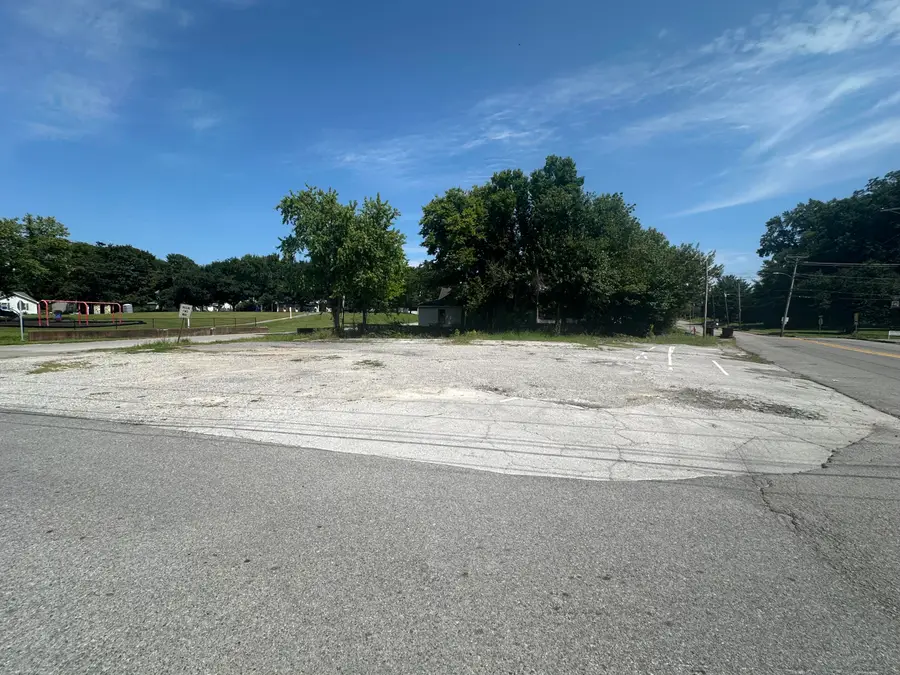 403 E Main Street, Princeton, KY 42445 - #3