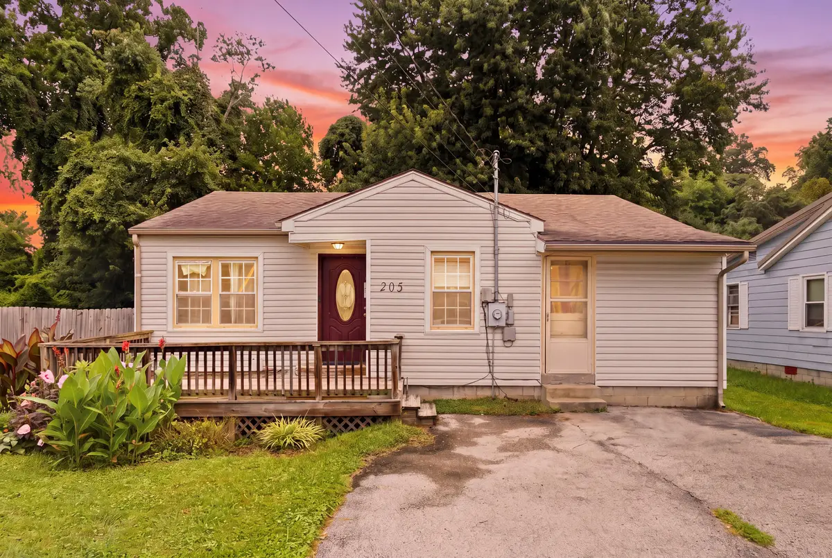 205 Dinsmore Street, Berea, KY 40403 - #1
