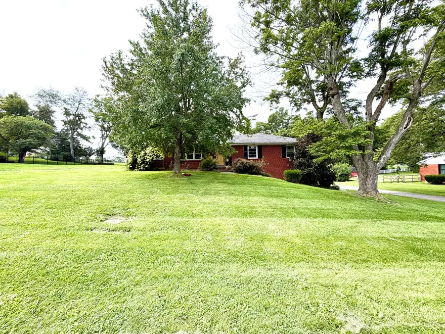 344 Twinbrook Drive, Danville, KY 40422 - #2