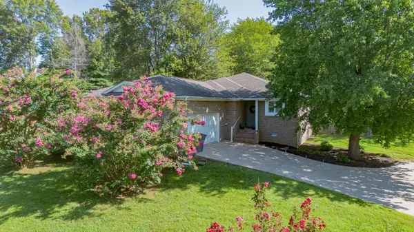 7045 Foxborough Lane, Paducah, KY 42001