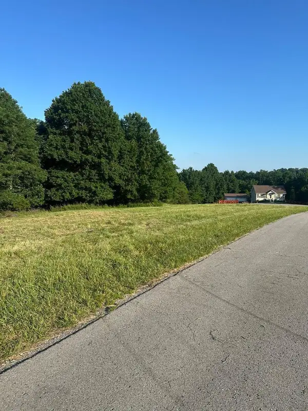 21 Landings Court, Willisburg, KY 40078