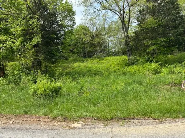 33 Crescent Court, Lawrenceburg, KY 40342